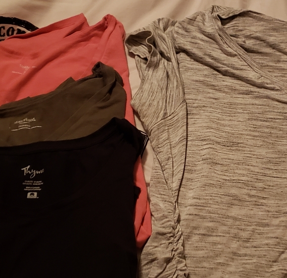 The best maternity shirts you will ever wear. Covers that bulge, and butt crack! - Picture 1 of 1